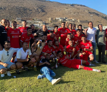 יחגגו גם בסיום העונה? איחוד בני מג'דל כרום (באדיבות הקבוצה)