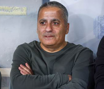 חוזר לכדורגל. טסלפפה