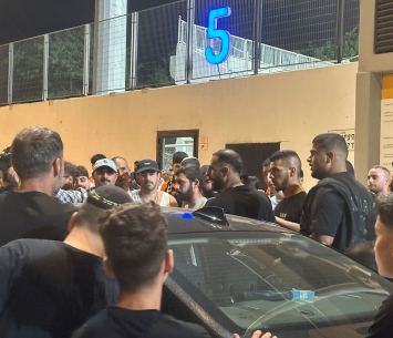 אוהדי בני יהודה בסיום (דור אמיתי)