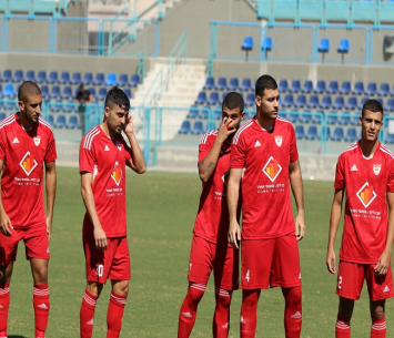 זועמים. שחקני טירה