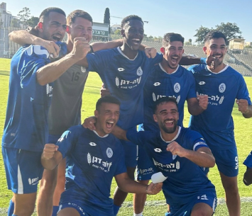 שחקני רמת השרון בסיום המשחק