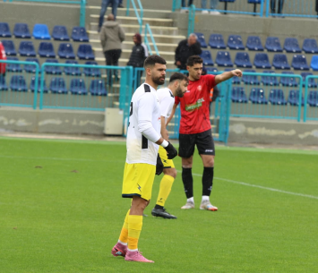 יפגשו בשלישי. שחקני שתי הקבוצות (דאפר מחאמיד)