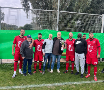 חוגגים גביע. מ.ס. בני יפו (באדיבות הקבוצה)