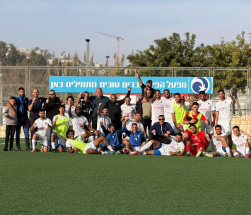 חגיגה גדולה של שחקני טירה