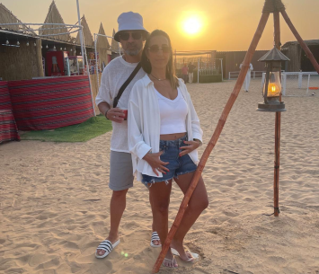 חגגו בתאילנד. כבודי ואשתו