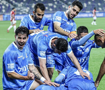 כמעט. שחקני בני יהודה (עמוד הפייסבוק של המועדון)