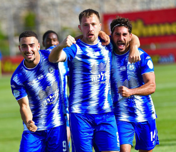 חגיגה גדולה. שחקני קריית ים (עדי דטליס)