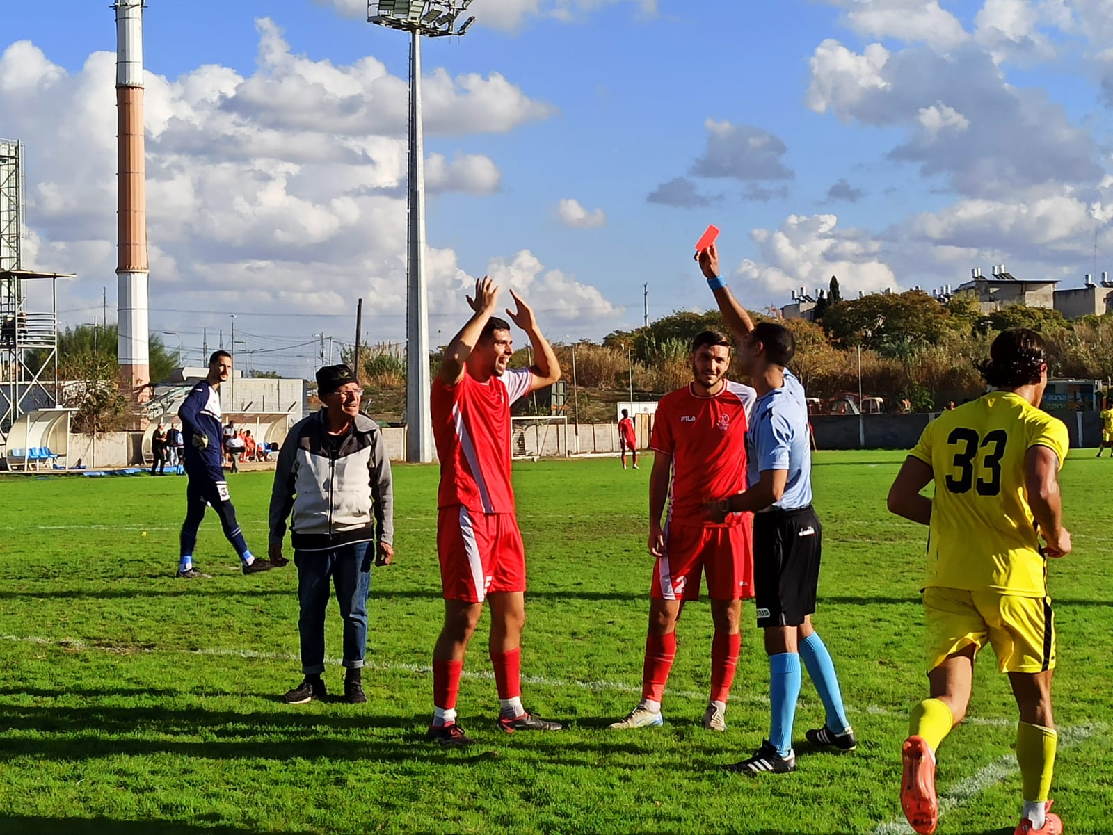 חדד מורחק (אלון יהודיוף)