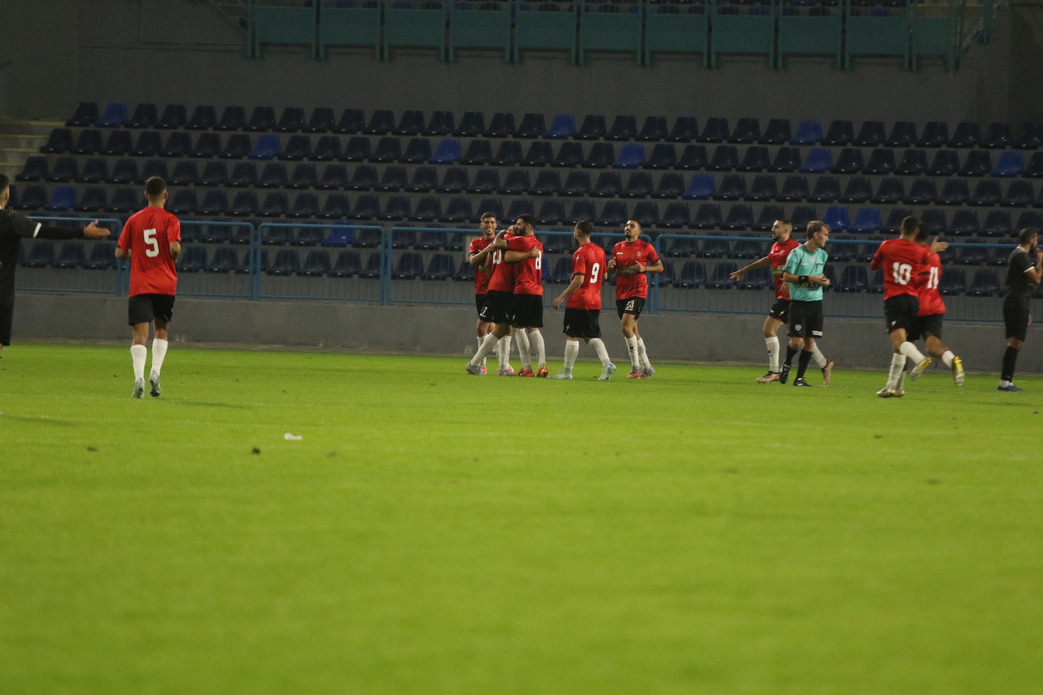 חוגגים את השער (דאפר מחאמיד)