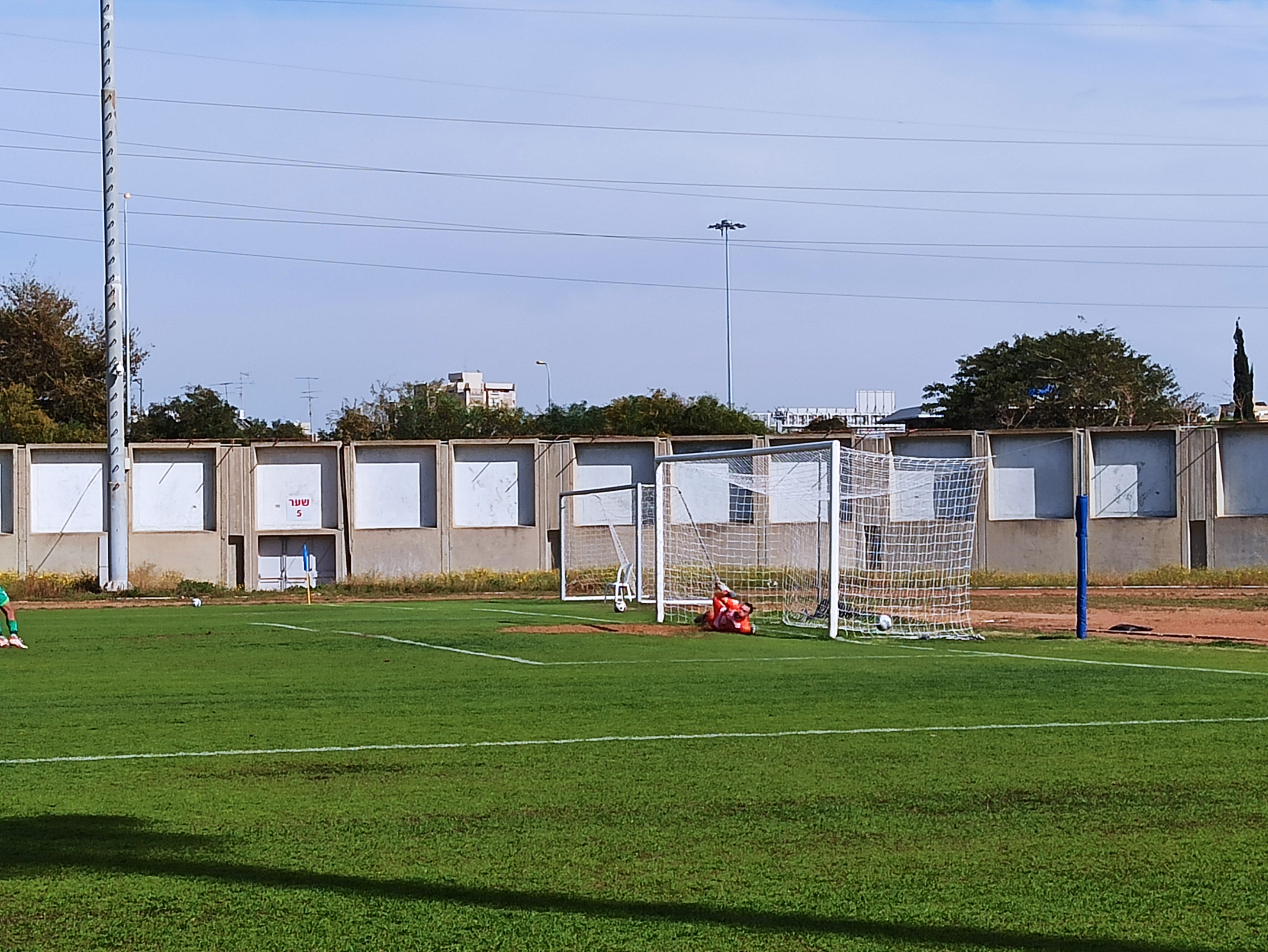 מורדו נכנע (אלון יהודיוף)