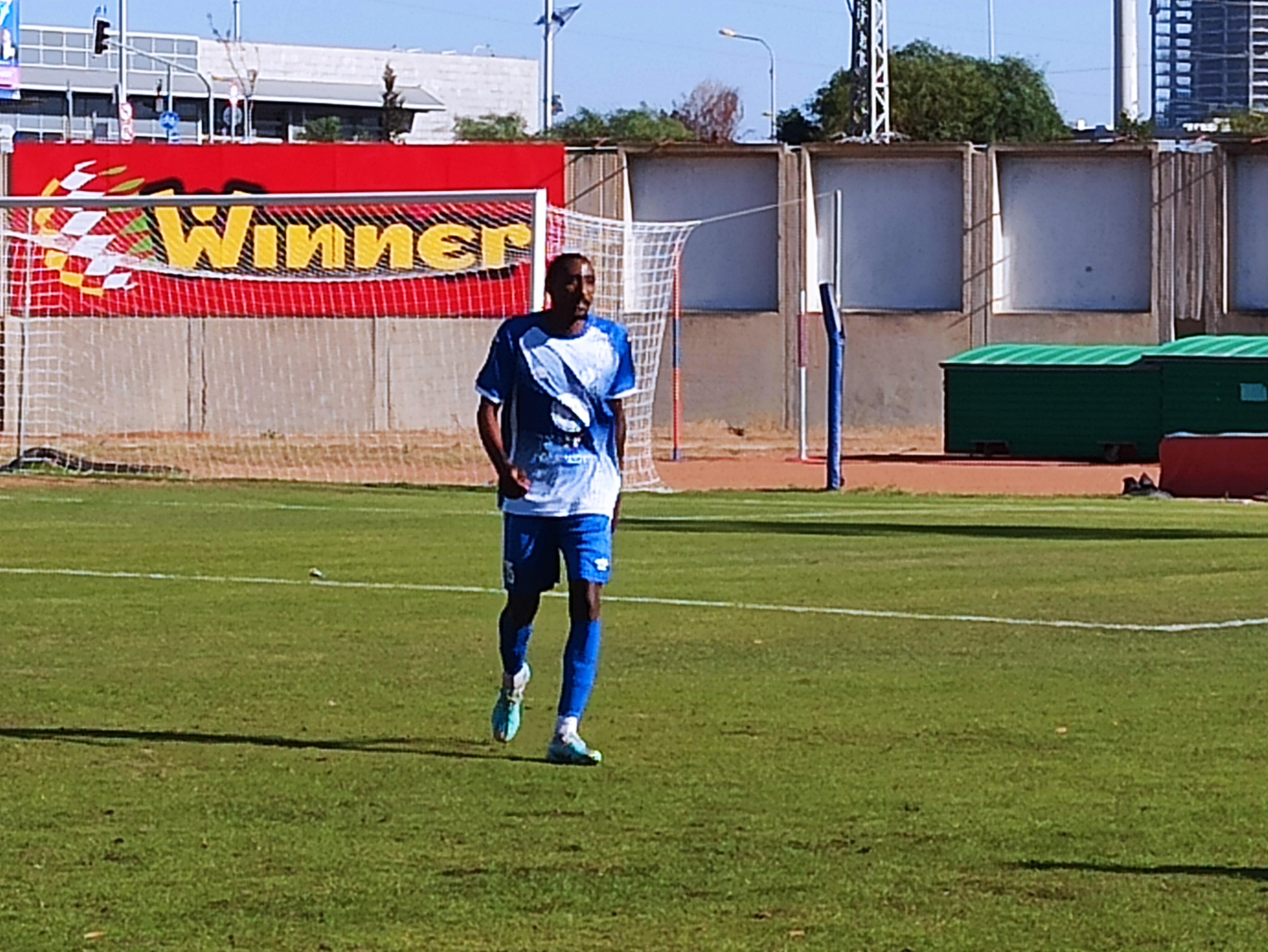 עשה את הספתח. ליאור היילה (אלון יהודיוף)