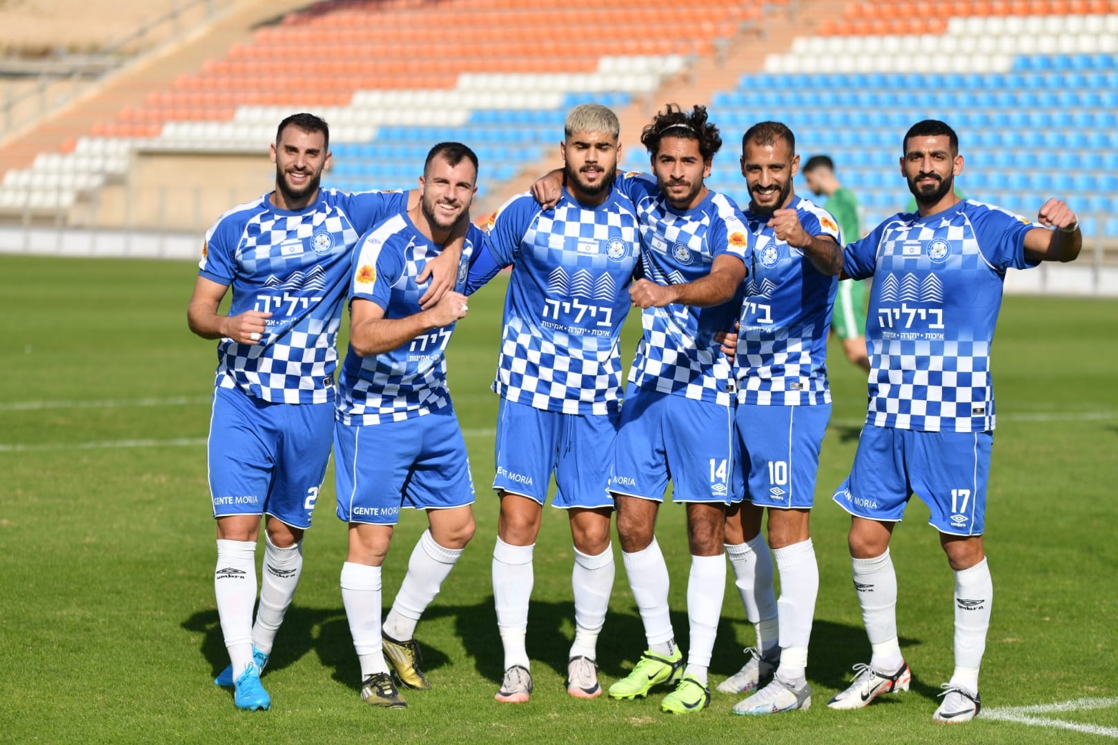 פירקו עם שישייה. שחקני קרית ים (עדי דטליס)