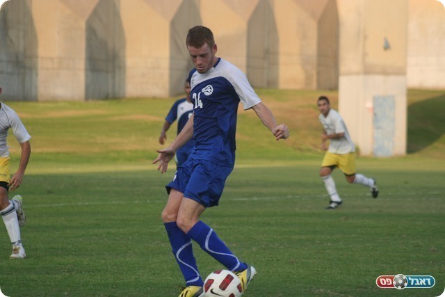 רבינוביץ. מספר אחד במגרש