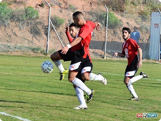 כהן בניסיון השני, מחמיץ גם (צילום: ארנון לוי)