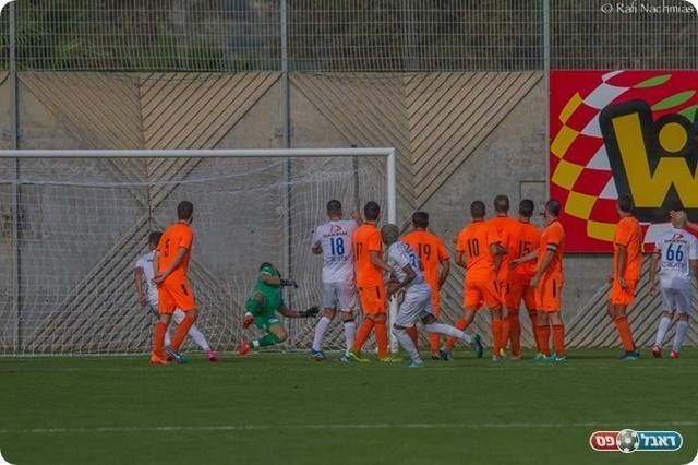 צגאי כובש (רפי נחמיאס)