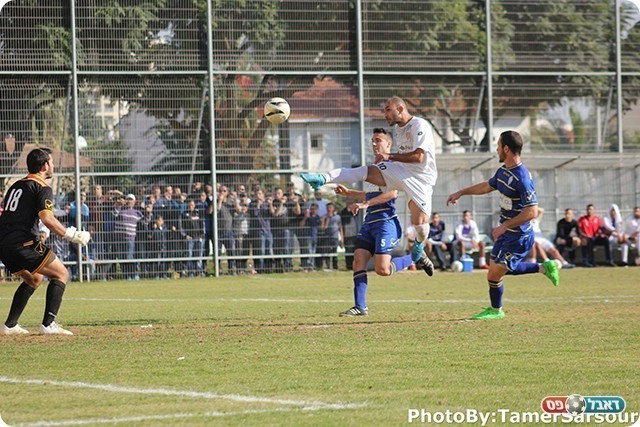 מרעב כובש (תאמר סרסור)