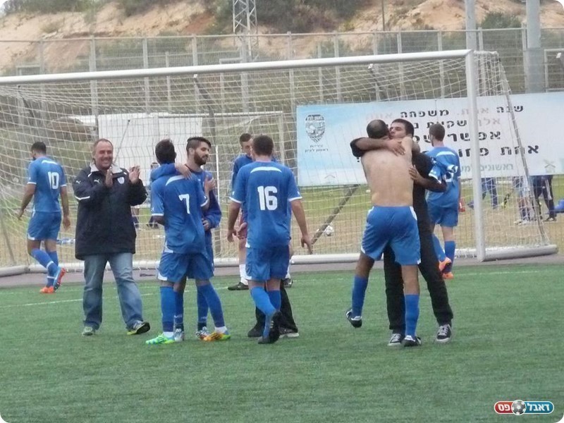 יתאוששו מול פ"ת? שחקני בית"ר ר"ג (אלי שמואלי)