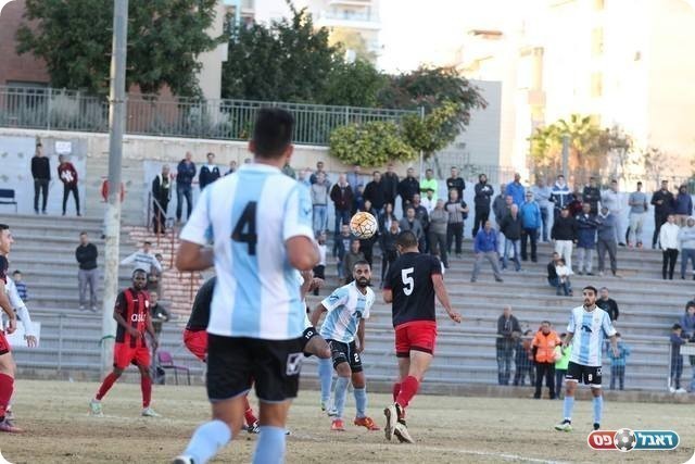 שמש נוגח (וואסים מוואסי)