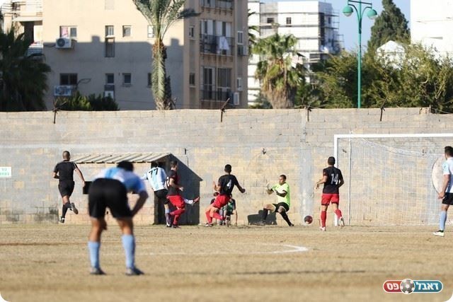 אדיר חליפה כובש (וואסים מוואסי)