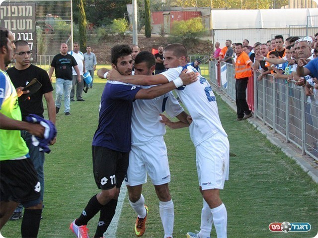 התנהגות מיותרת וחסרת אחריות (צילום: מוחמד חאדר אניס)