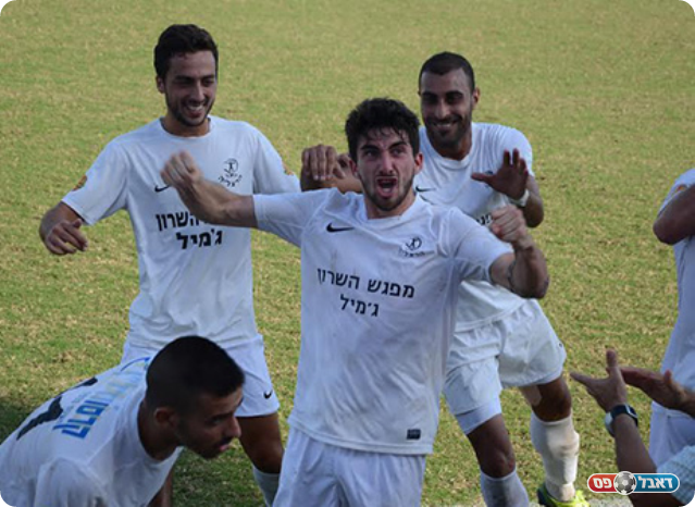 הכי יציב בליגה. ריינשטיין (במרכז. אמיר אזון)