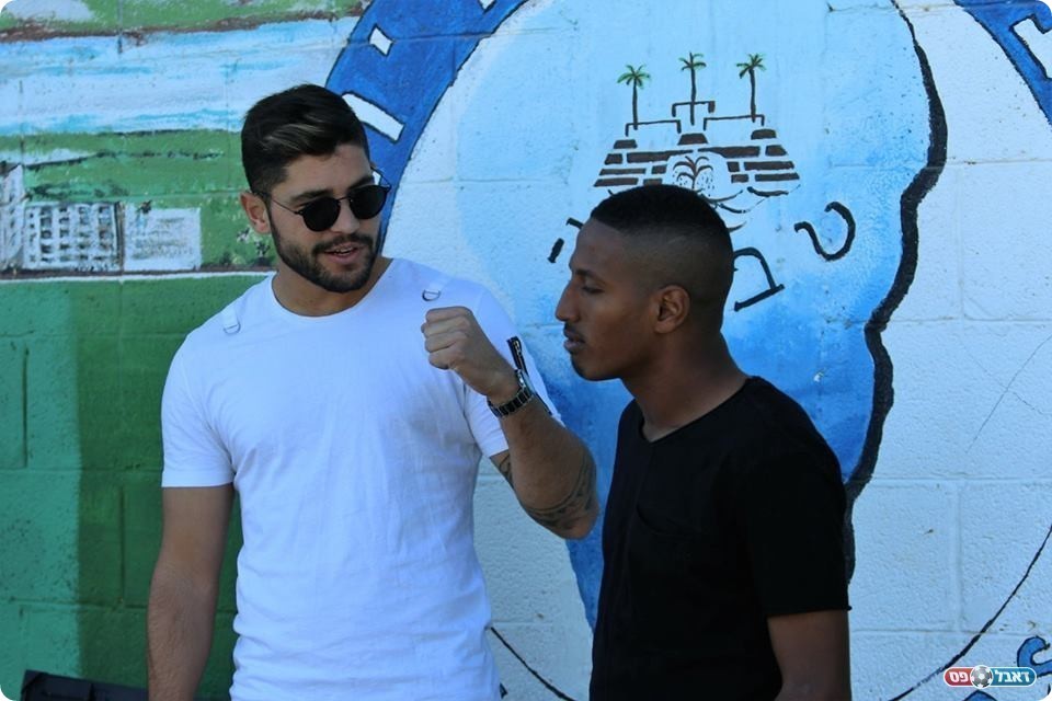 תום דן וטריקו גטהון (עודד חסין)