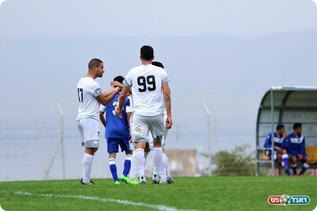 החלוץ חוגג (עודד חסין)