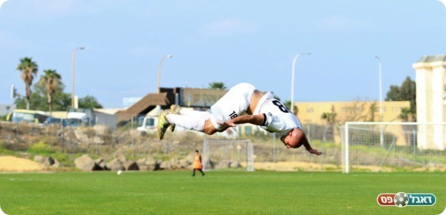 ואיך אפשר בלי? הסלטה המפורסמת של טוויל (עודד חסין)