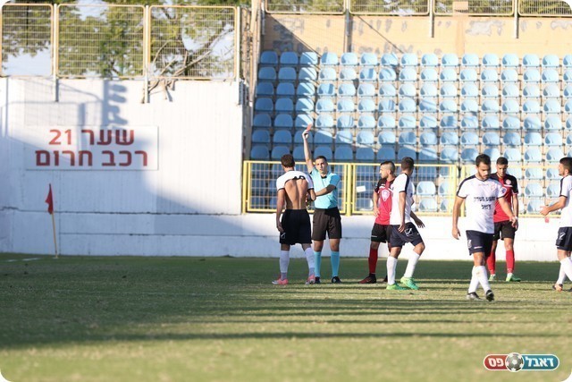 האדום לעבר אבוחצירה (וואסים מוואסי)