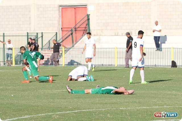 שחקני שתי הקבוצות בסיום (וואסים מוואסי)