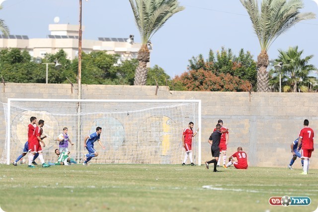 הכדור ברשת (וואסים מוואסי)