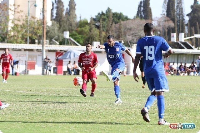 אסי גומה בועט (וואסים מוואסי)