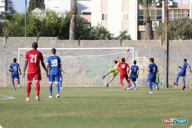 שוערה של חדרה בפעולה (וואסים מוואסי)