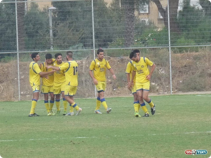 מפתיעים אפילו את עצמם. שחקני רו"ח ת"א (אלי שמואלי)