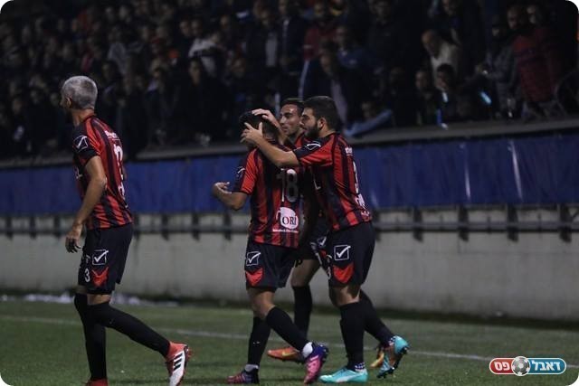 שחקני "רובי שפירא" חוגגים (וואסים מוואסי)