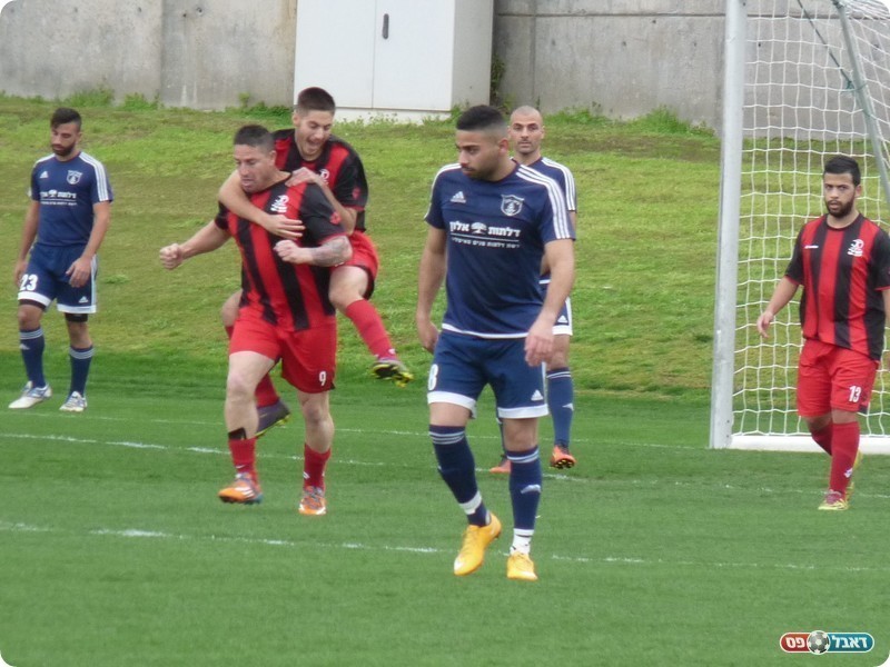 כאן בת ים עוד האמינה. חוגגים את היתרון של חלפון (אלי שמואלי)