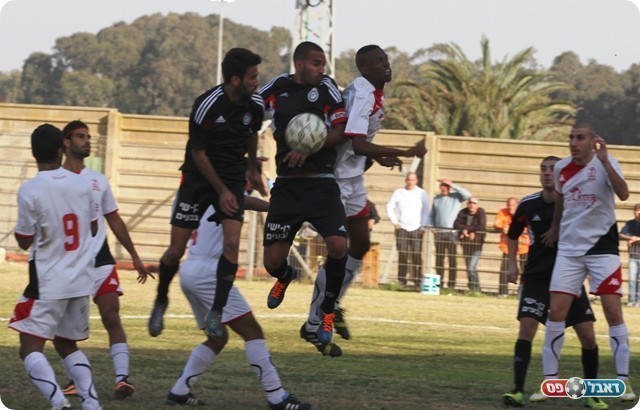 אבבה וגומה במאבק אווירי(צילום:שלומי גבאי)