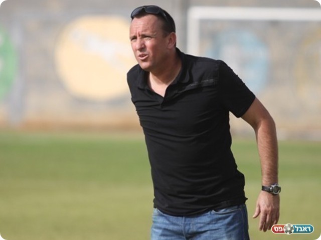 המאמן החדש של הרצליה, בניה (צילום: שלומי גבאי)