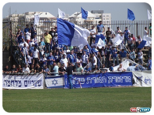 לא שווה כלום אם תיפול שערה מראשו של אוהד. אוהדי מכבי שעריים 