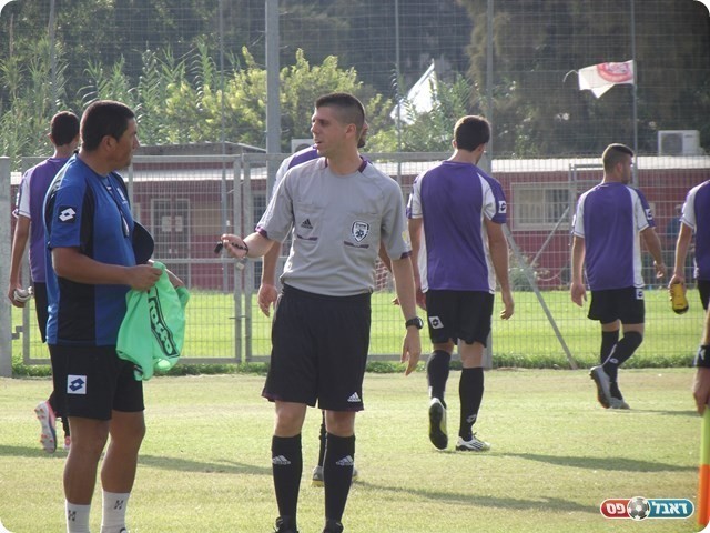 לא הבחין שהכח פתחה עם 9 שחקנים. ברנשטיין (צילום: אלירן ברנשטיין)