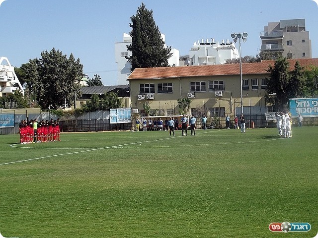 כבדו את עמיתם. דקת הדומיה (אייל אורן)