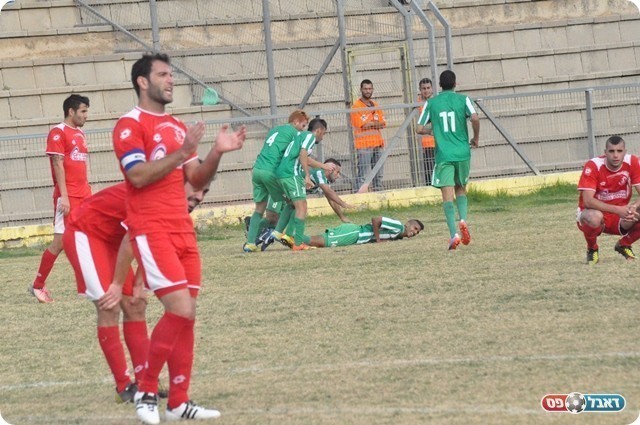 וכפר סבא חוגגת (צילום: מוחמד חאדר אניס)