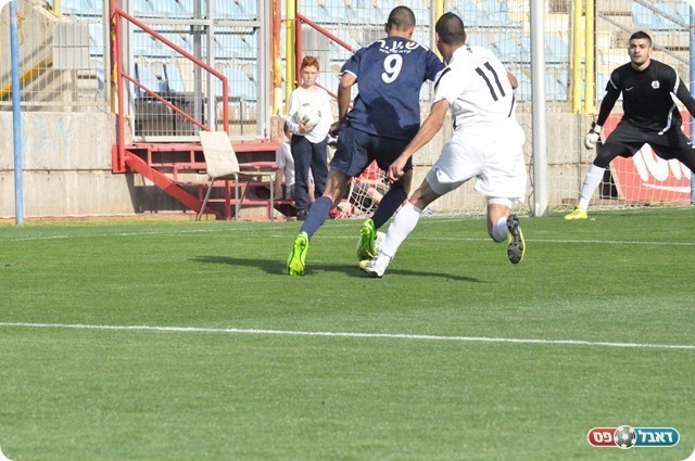 בוארון מול דוד (צילום: מוחמד חאדר אניס)