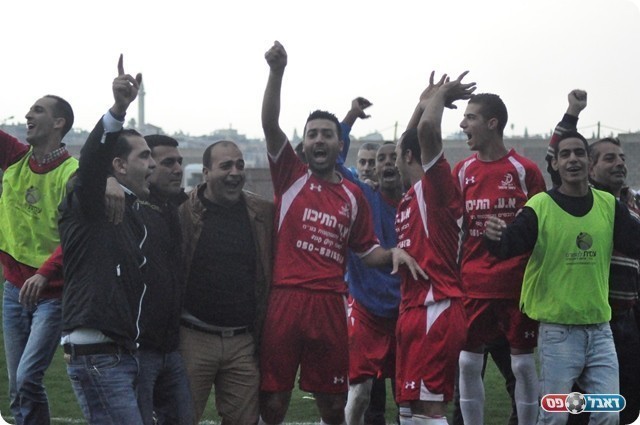 יחגגו גם בסיום העונה? שחקני הפועל איכסל (חאדר אניס)