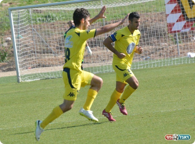 פורע שטרות ובגדול. אדלשטיין חוגג (צילום: ולדי מויסייב)