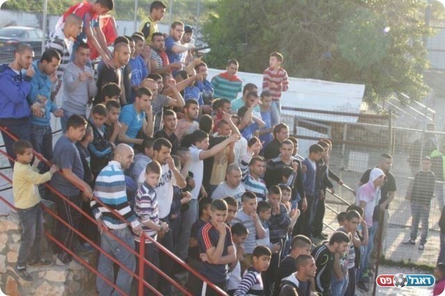 יצאו מרוצים. אוהדי מג'דל (צילום: מ'באדה פרחאת)