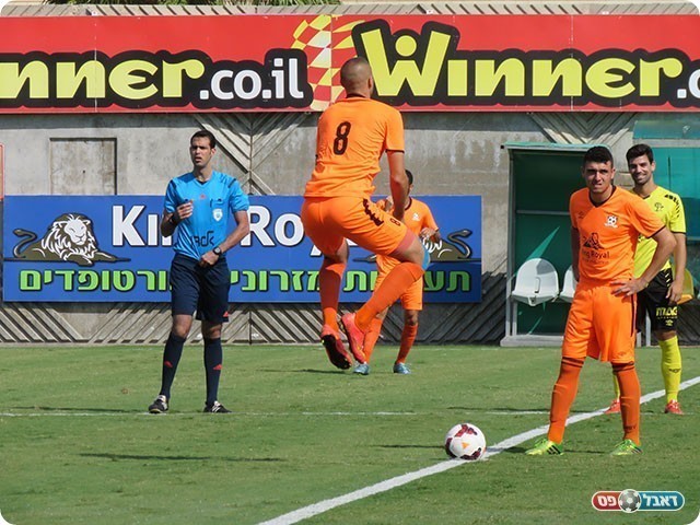 שריקת הפתיחה (תומר רוט)