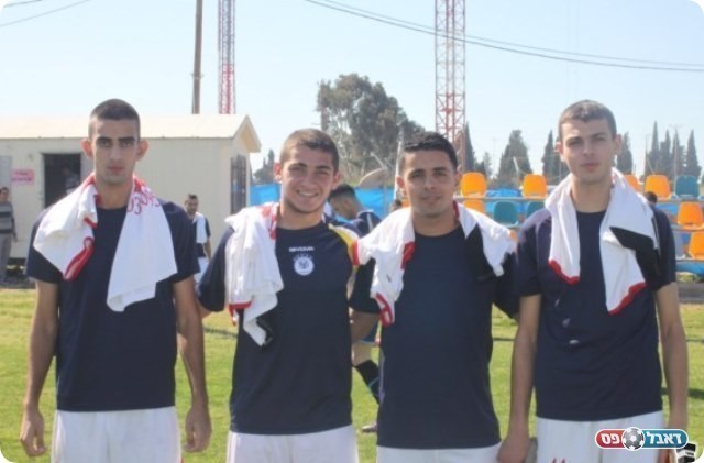 וישחקו הנערים: מימין: פ. באדיר, ו. סרסור, טהא, ח. סרסור (צילום: תאמר סרסור)