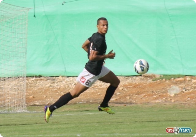 בלי יותר מידי ציפיות. מוחמד עליסאת (צילום: אחמד עזאיזה)