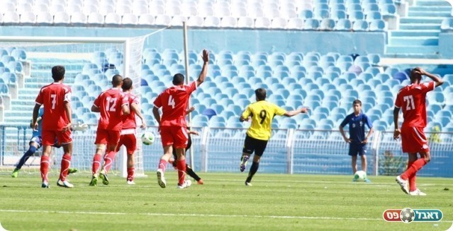 טעות בהגנת רהט. אוחיון (מוסתר) כובש (אנס אבודעבס)